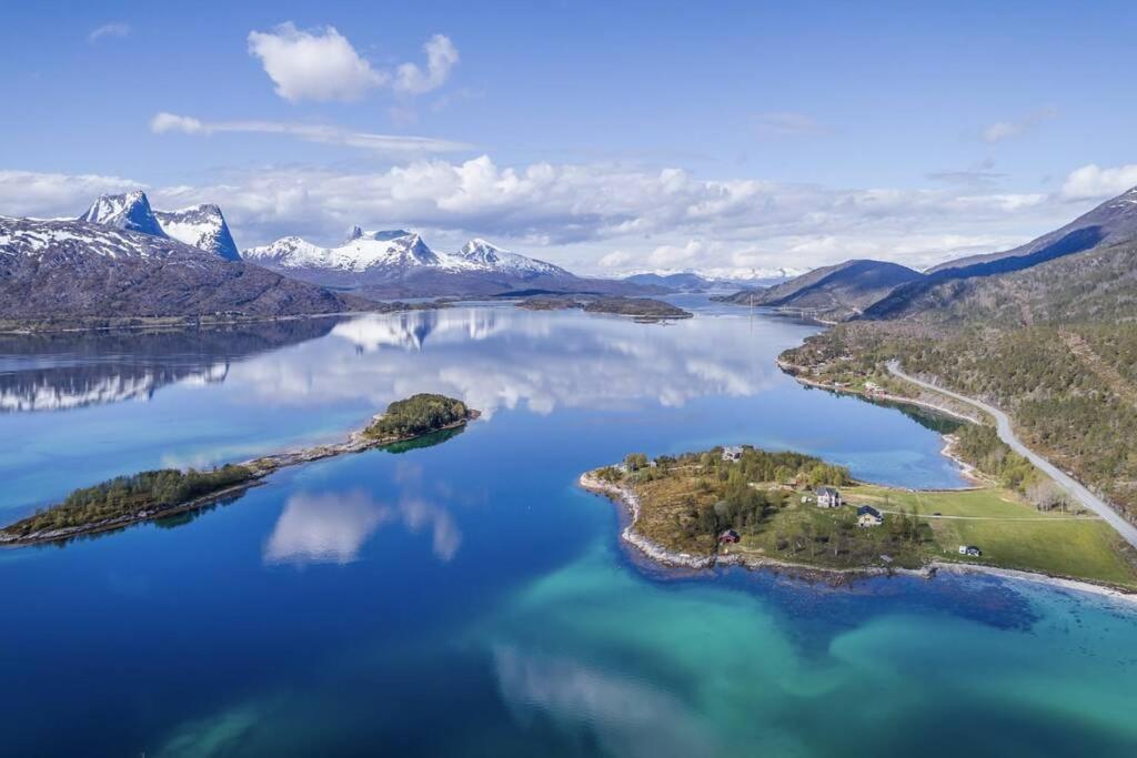 Efjord And Stetind Resort - Cabin Kobbernestinden Ballangen المظهر الخارجي الصورة