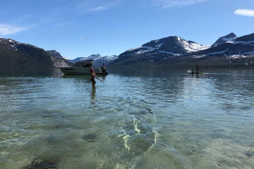 Efjord And Stetind Resort - Cabin Kobbernestinden Ballangen المظهر الخارجي الصورة